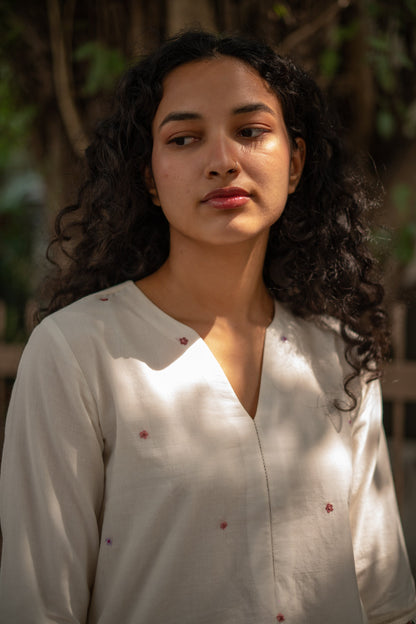 Mira Kameez